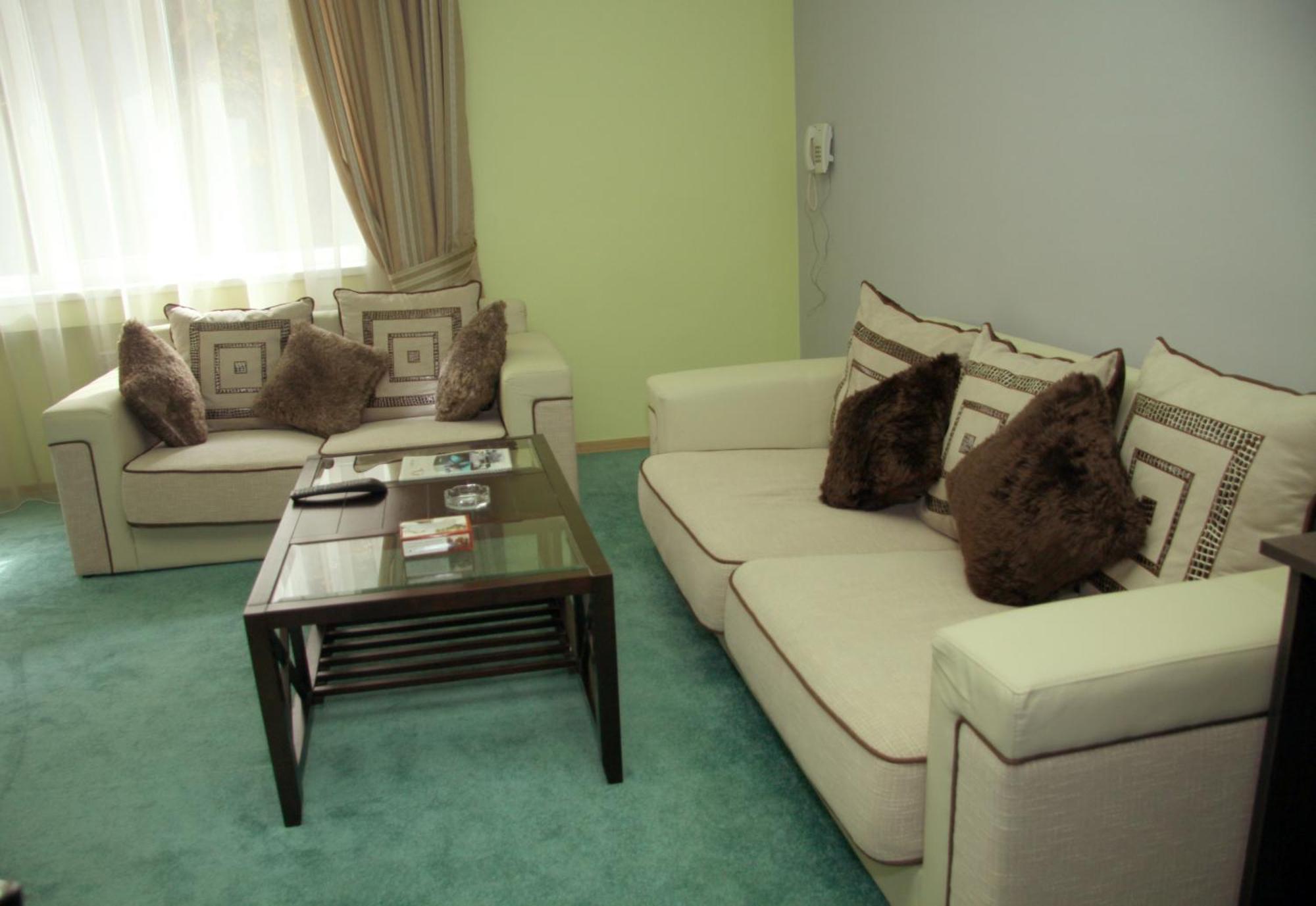 Greenwood Hotel ديليجان المظهر الخارجي الصورة