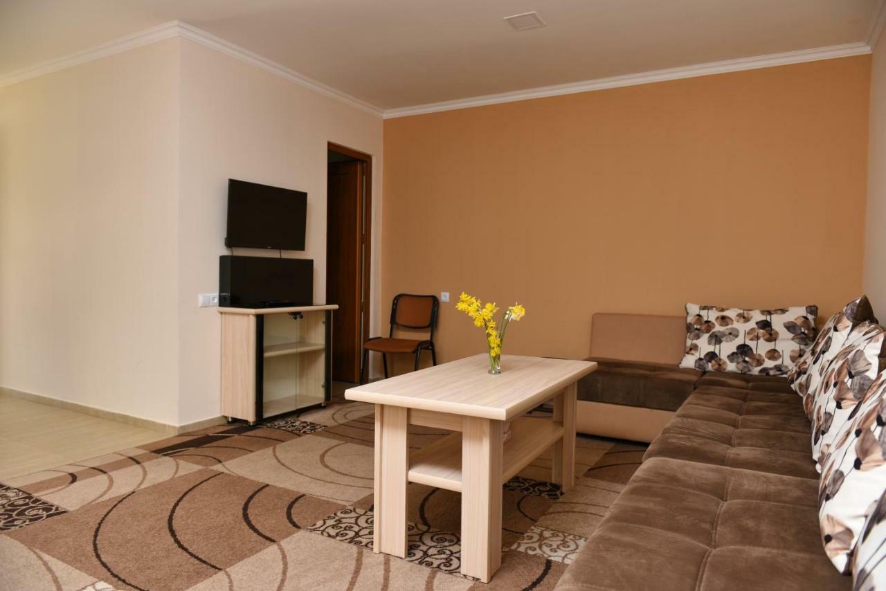 Greenwood Hotel ديليجان المظهر الخارجي الصورة