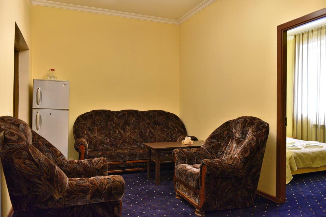 Greenwood Hotel ديليجان المظهر الخارجي الصورة