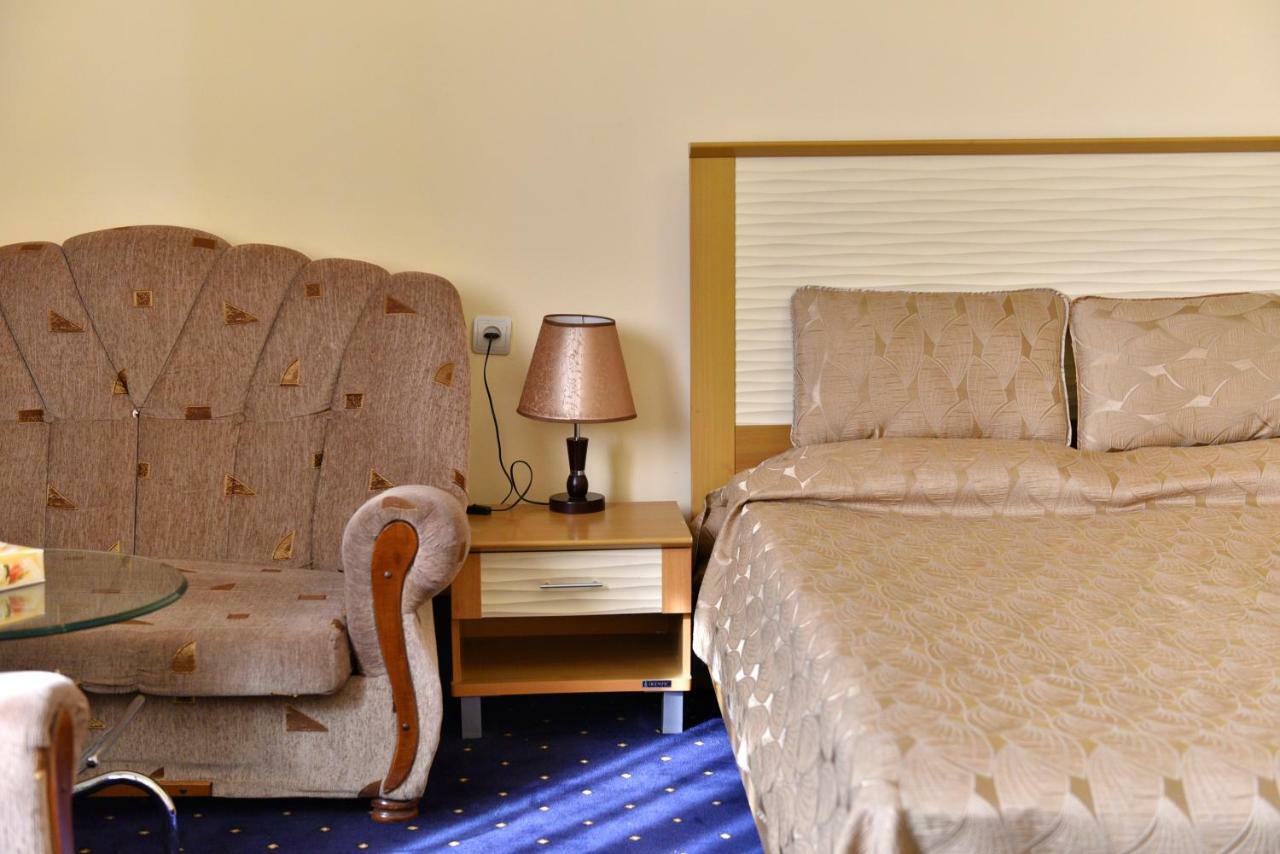 Greenwood Hotel ديليجان المظهر الخارجي الصورة