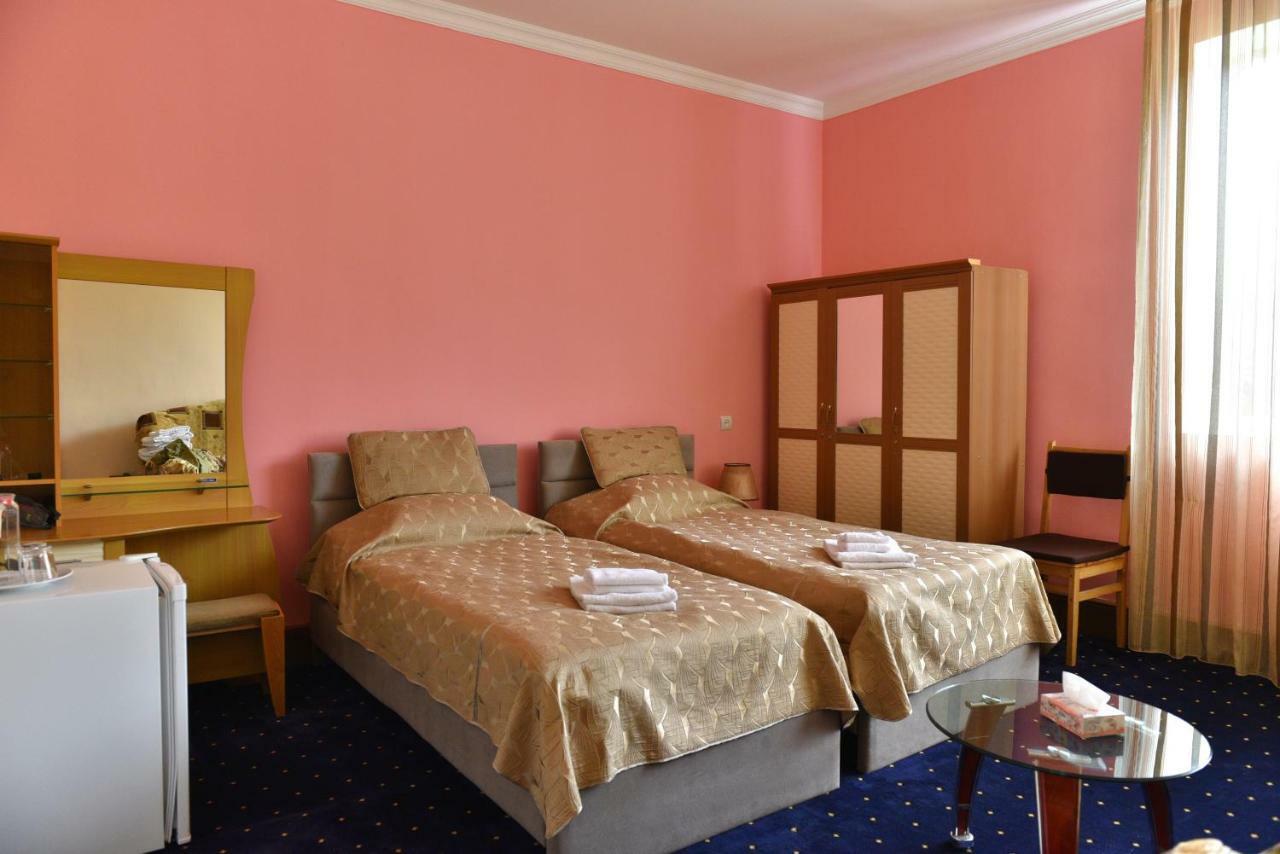 Greenwood Hotel ديليجان المظهر الخارجي الصورة